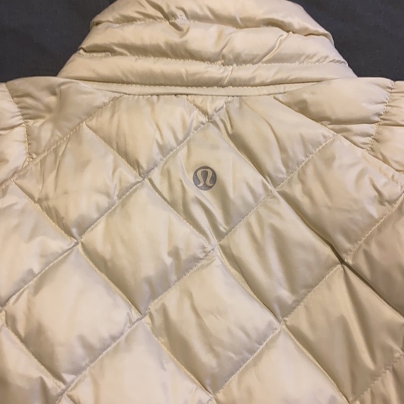 Lululemon Run Turn Around Reversible Jacket - Picture 10 of 11
